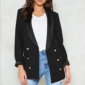 ISO this Nasty Gal blazer❗️❗️ Not selling sz6 or 8